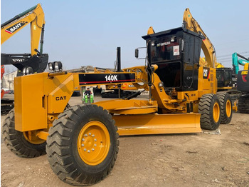 Grader CATERPILLAR 140K