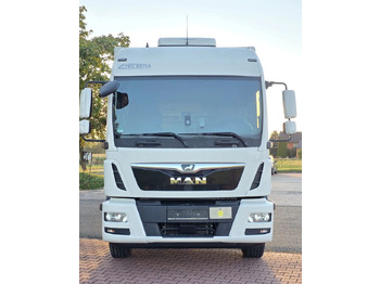 Lastbil varevogn MAN TGM 15.290 / TGL / KONTENER / IZOTERMA / WINDA / KLIMA POSTOJOWA / 2019R / EURO 6 / PEŁEN SERWIS /  8200KG ŁADOWNOŚĆ  / SPROWADZONY / ZADBANY / JAK NOWY /  KSIĄŻKA SERWISOWA / E6 / 18 PALET: billede 5