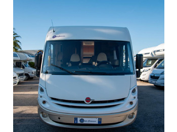 Helintegreret autocamper BÜRSTNER