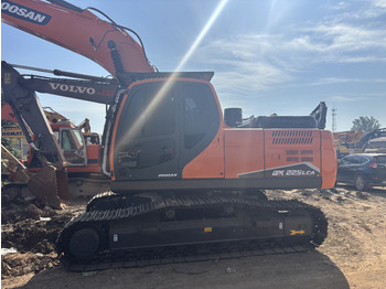Bæltegravemaskine DOOSAN DX225