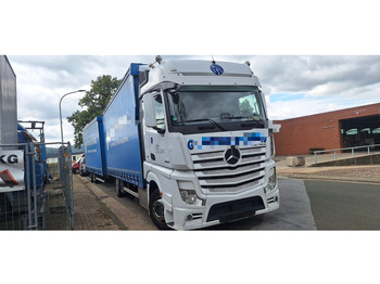 Lastbil med presenning MERCEDES-BENZ