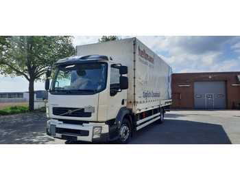 Lastbil med presenning VOLVO FL6