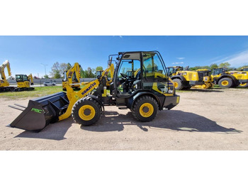 Gummihjulslæsser KOMATSU WA70