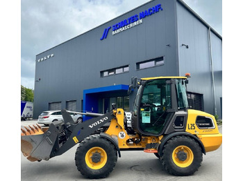 Gummihjulslæsser VOLVO L25