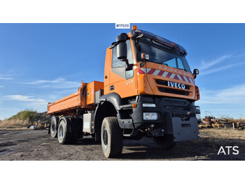 Tipvogn lastbil Tipper/sand spreader IVECO TRAKKER 410 6x4 (2008): billede 2
