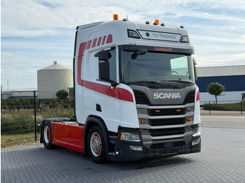 Trækker SCANIA R 450