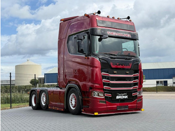 Trækker SCANIA S 580
