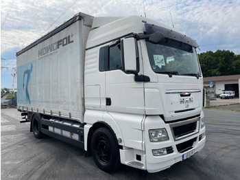 Lastbil med presenning MAN TGX 18.440
