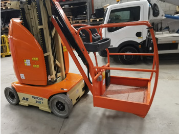 Søjlelift JLG