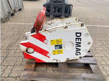 Lastbilkran DEMAG