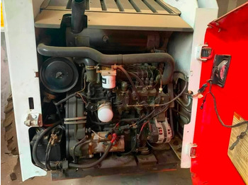 Skridstyret minilæsser Bobcat S 300: billede 3 Skridstyret minilæsser Bobcat S 300: billede 3