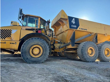 Knækstyret dumper VOLVO A40D