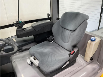 El gaffeltruck Jungheinrich EFG 425 K: billede 5