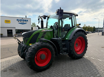 Traktor FENDT 500 Vario