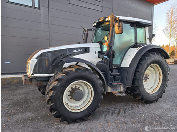 Traktor VALTRA T213