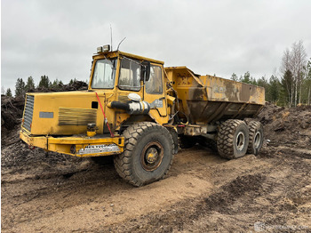 Knækstyret dumper VOLVO A25