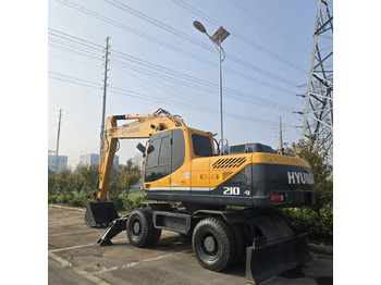 Hjulgravemaskine HYUNDAI R210
