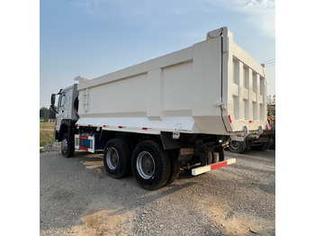 : billede i headeren