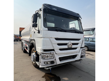 Tankbil SINOTRUK HOWO