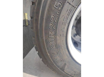 Trækker SINOTRUK HOWO