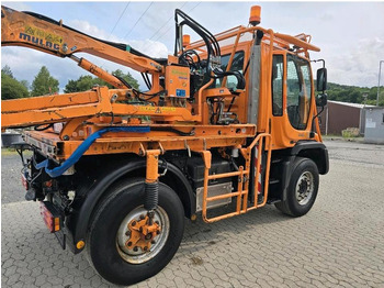 Snerydningsmaskine UNIMOG U300