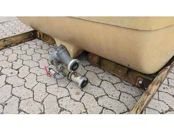 Tankcontainer Schmidt Mulag 2m3 Wassertank Wasserfass Speidel für Unimog UGE UGN 405 U300 400 500 427 430 LKW Boschung wassertank Laugentank Bewässerung 5000liter: billede 5 Tankcontainer Schmidt Mulag 2m3 Wassertank Wasserfass Speidel für Unimog UGE UGN 405 U300 400 500 427 430 LKW Boschung wassertank Laugentank Bewässerung 5000liter: billede 5