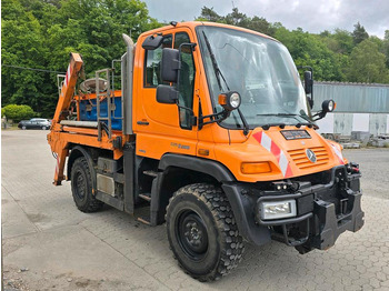 Snerydningsmaskine UNIMOG U300
