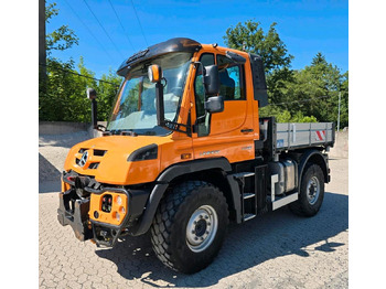 Snerydningsmaskine UNIMOG