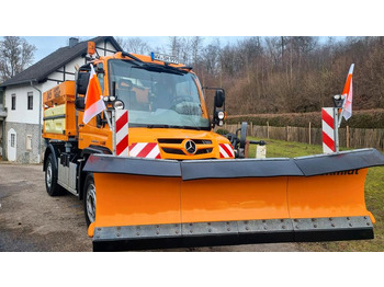 Snerydningsmaskine UNIMOG