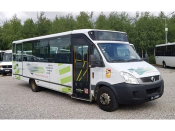Forstæder bus IVECO Daily