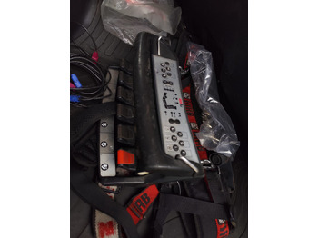 Lastbil med kran, Tipvogn lastbil IVECO EUROCARGO 120E28: billede 3