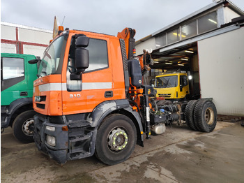 Lastbil med kran IVECO Stralis