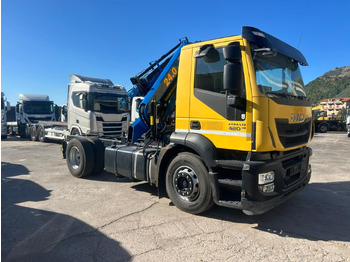Lastbil med kran IVECO Stralis