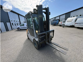 Diesel gaffeltruck STILL RX70