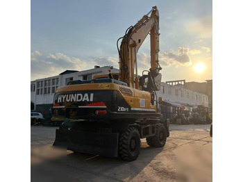 Hjulgravemaskine HYUNDAI ROBEX 210W-9: billede 3