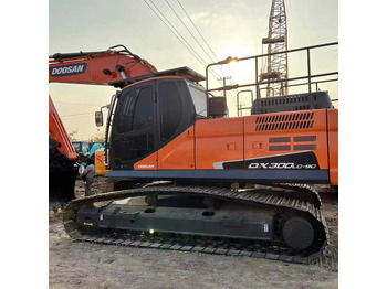 Bæltegravemaskine DOOSAN DX300