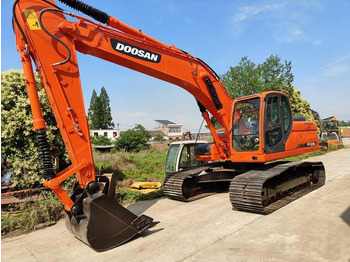 Leje en  Used Doosan 225LC Excavator | Low Hours | Heavy-Duty Performance | Global Shipping [ Copy ] Used Doosan 225LC Excavator | Low Hours | Heavy-Duty Performance | Global Shipping [ Copy ]: billede 5