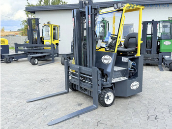 Firevejs reach truck COMBILIFT