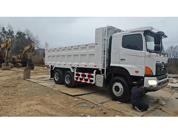 Tipvogn lastbil HINO