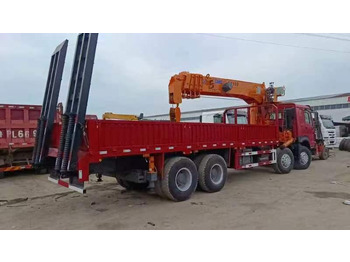 Lastbil med kran HOWO    XCMG HOWO 375 chassis  ,XCMG QY16D: billede 3