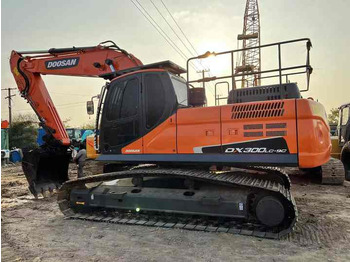 Bæltegravemaskine DOOSAN DX300
