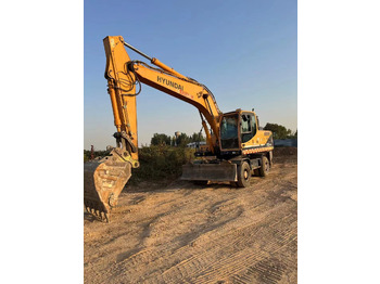 Hjulgravemaskine HYUNDAI R210