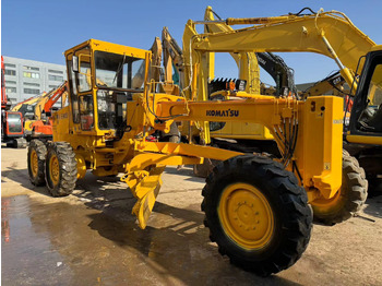 Grader KOMATSU GD511: billede 4