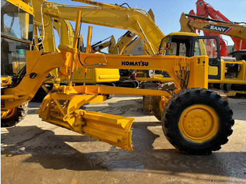 Grader KOMATSU GD511: billede 3