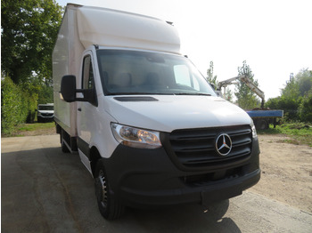 Varebil med kasse MERCEDES-BENZ Sprinter 515