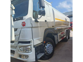Tankbil SINOTRUK HOWO