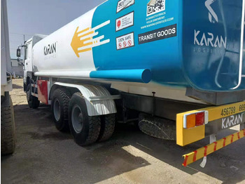 Tankbil SINOTRUK HOWO
