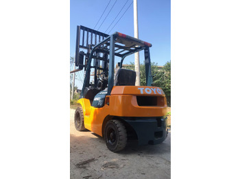 Diesel gaffeltruck TOYOTA