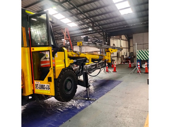 Styret boremaskine EPIROC