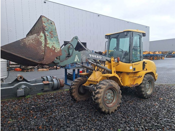 Gummihjulslæsser VOLVO L30